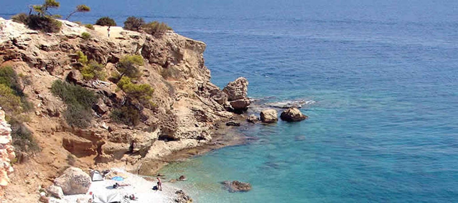 Quiet cove near Skliri, Agistri island